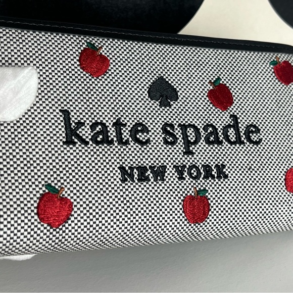 NWT Kate Spade ella apple toss embroidered - Picture 8 of 8